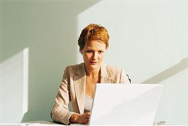 倒计时48h：肉鸽生存射击游戏《20 Minutes Till Dawn》抢先体验即将开启